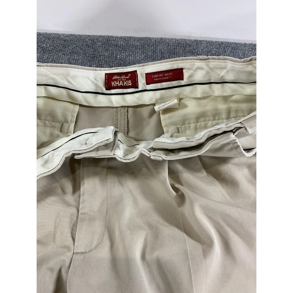 Eddie Bauer Khaki Pants Mens 40W Relaxed Fit Comfort Waist 100% Cotton Tan Casua